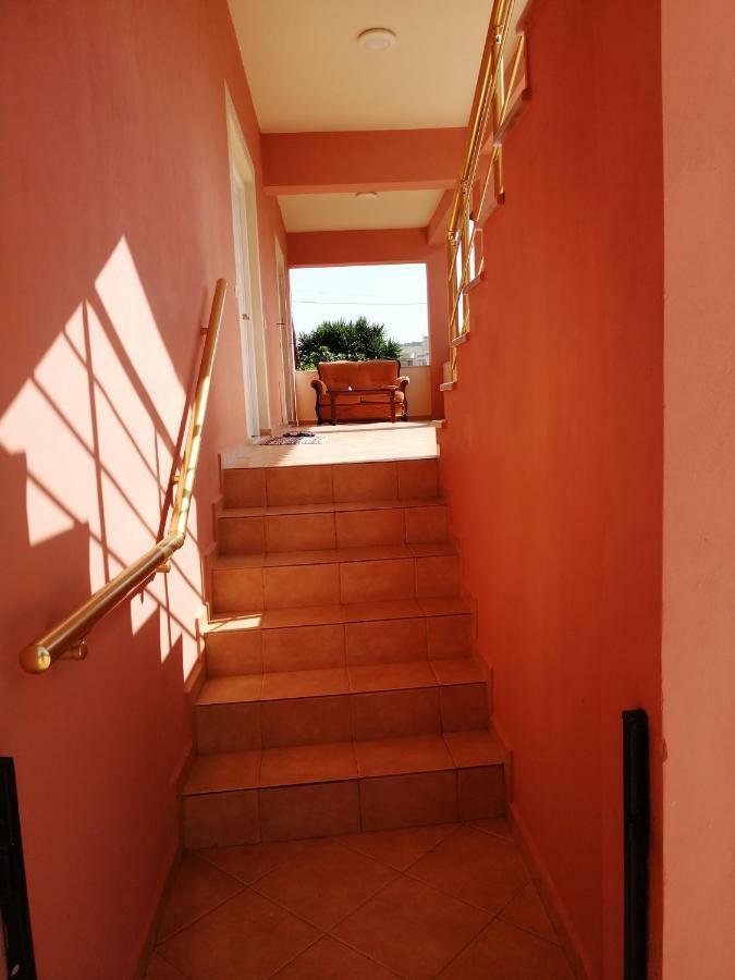 Helen'S House Apartment Ksamil Exterior photo