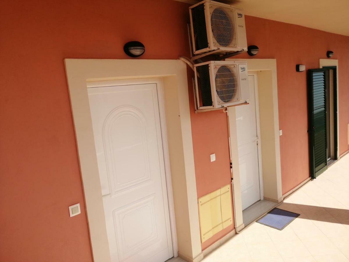 Helen'S House Apartment Ksamil Exterior photo